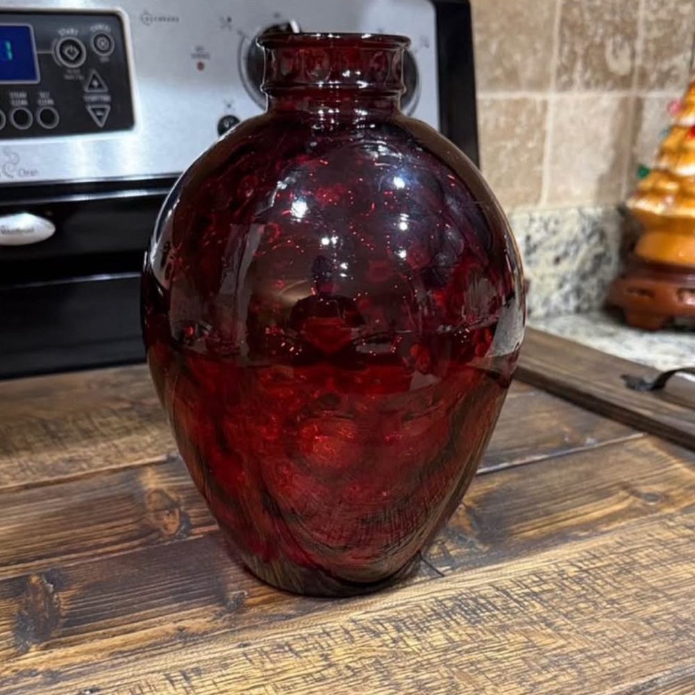 Wheaton Honeycomb Optical Ruby Red Vase